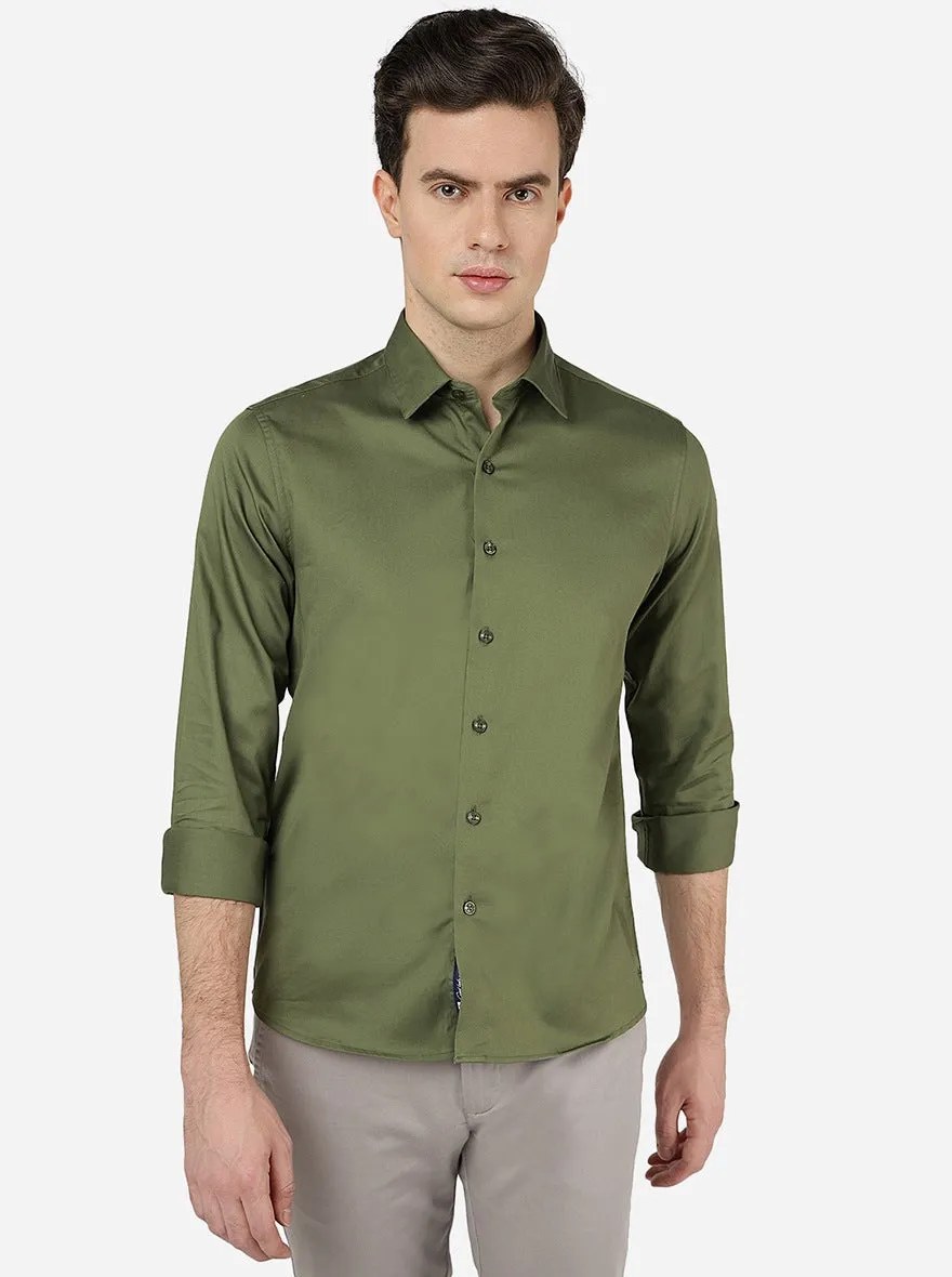 Comfrey Green Solid Slim Fit Casual Shirt | Greenfibre