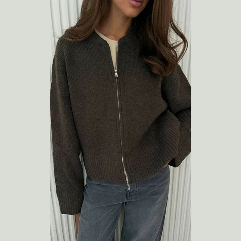 Nicole - Knitted cardigan with zipper